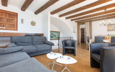 Accommodation:&nbsp;Puig Romani 511.2