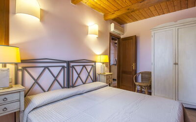 Accommodation:&nbsp;Le Capanne Iii 825.6