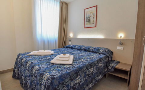 Kristall: Property, Furniture, Azure, Wood, Architecture, Interior Design, Comfort, Floor, Bed