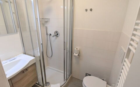 Kristall: Property, Plumbing Fixture, Shower Door, Shower, Bathroom, Toilet, Interior Design, Toilet Seat, Shower Head