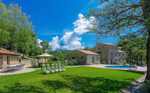 Villa Plac: Property, House, Home, Residential Area, Green, Daytime, Building, Sky, Natural Landscape, Architecture