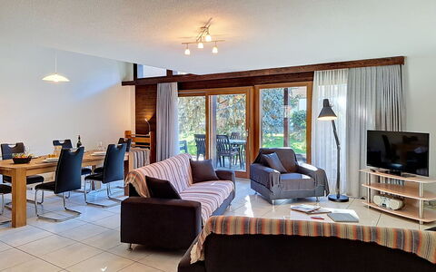 Von Allmen: Furniture, Interior Design, Flooring, Floor, Couch, Chair, Ceiling, Wood, Room, Living Room