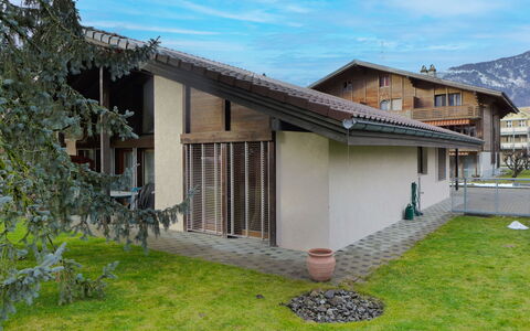 Von Allmen: Cloud, Sky, Plant, Building, Window, Land Lot, Grass, Cottage, Wood, Residential Area