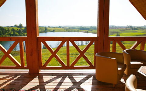 Dworczysko: Building, Plant, Property, Window, Land Lot, Urban Design, Landscape, Neighbourhood, Grass, Leisure