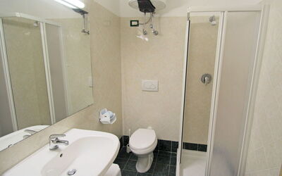 Accommodation:&nbsp;Borgoverde 530.1