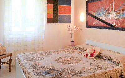 Accommodation:&nbsp;Heaven 120.3