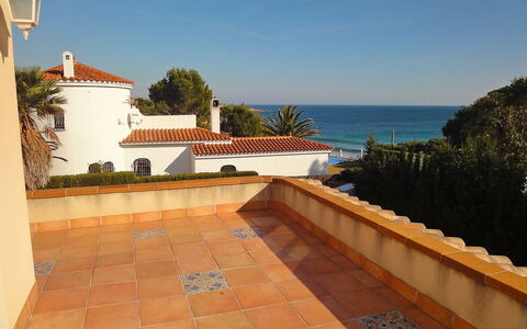 Villa Caleta: Property, Building, Floor, Real Estate, House, Villa, Room, Balcony, Roof, Estate