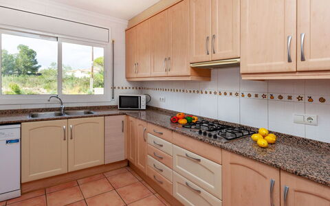 Villa Alguer: Countertop, Cabinetry, Building, Kitchen Sink, Property, Tap, Sink, Window, Kitchen Stove, Kitchen