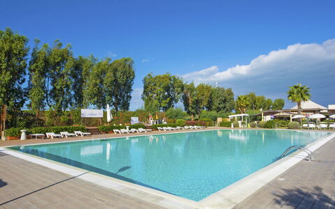 Cecina 250: Water, Sky, Cloud, Swimming Pool, Azure, Rectangle, Shade, Tree, Outdoor Furniture, Composite Material