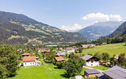 Sonnegg: Sky, Plant, Mountain, Cloud, Daytime, Green, Natural Landscape, Natural Environment, Building, Tree