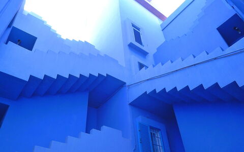 Calpe Calp 914: Blue, Azure, World, Window, Building, Material Property, Facade, Electric Blue, Stairs, House