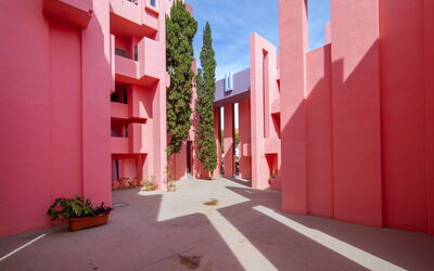 Accommodation:&nbsp;Muralla Roja 914.5