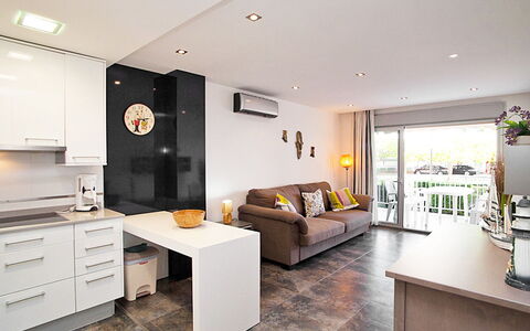 Dms V: Room, Property, Furniture, Interior Design, Building, Floor, Living Room, Ceiling, House, Home