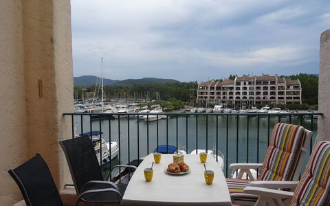 Cogolin 181: Property, Room, Building, Real Estate, House, Furniture, Balcony, Table, Vacation, Sky