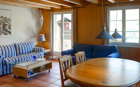 Stähli: Table, Furniture, Property, Window, Wood, Azure, Lighting, Couch, Interior Design, Chair