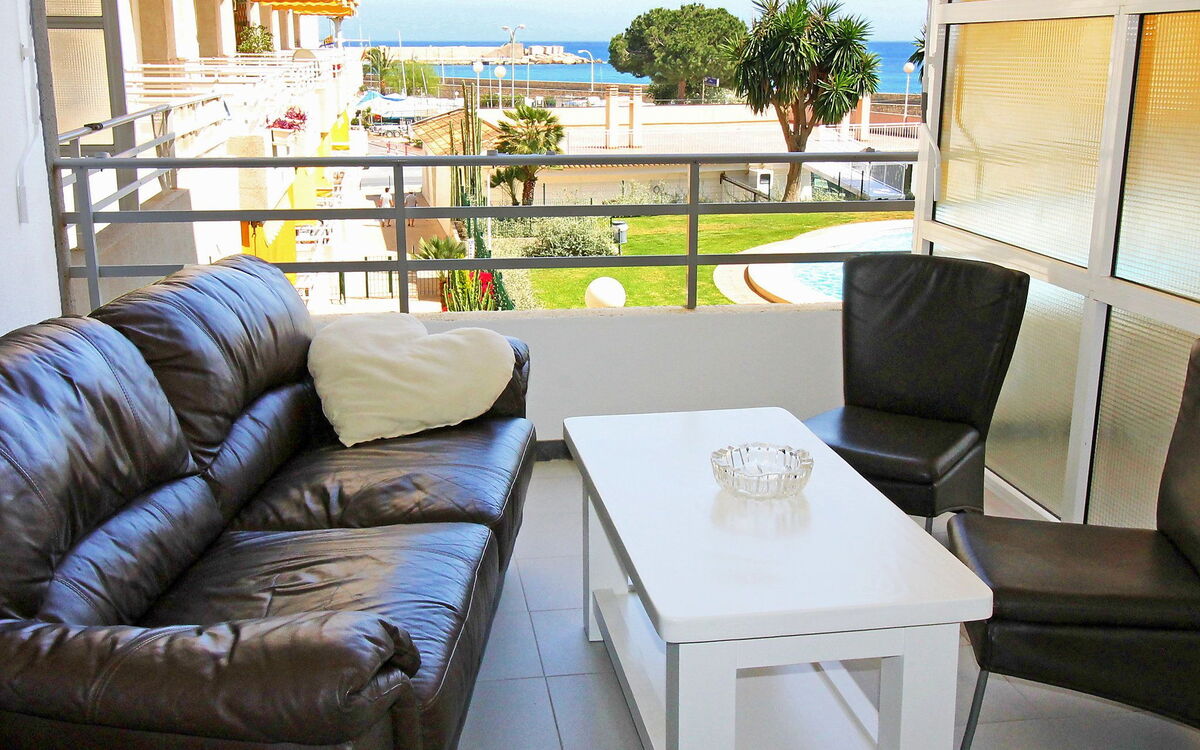 Accommodation:&nbsp;Sol Y Mar 210.1