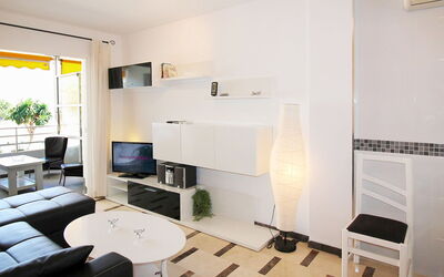 Accommodation:&nbsp;Sol Y Mar 210.1