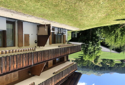 Chalet Sunneblick: Building, Daytime, Property, Plant, Window, House, Water, Architecture, Urban Design, Line