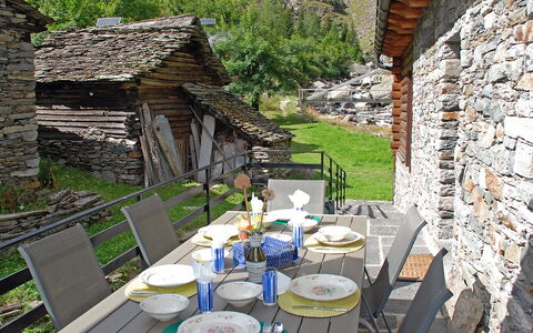Rustico Dell'Orino: Property, Building, House, Room, Tree, Backyard, Cottage, Yard, Landscape, Table