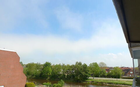 Norderney: Sky, Property, Daytime, Cloud, Residential Area, Architecture, Real Estate, Grass, Tree, Land Lot