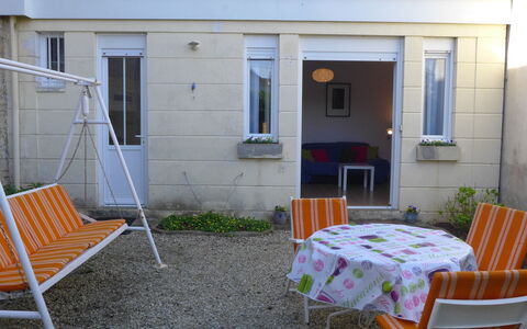 Villa Sandret: Building, Furniture, Window, Property, Plant, Door, Shade, Chair, Outdoor Furniture, Wood