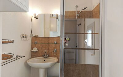 Accommodation:&nbsp;Le Grand Large 210.6