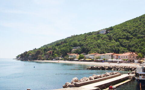 Pinka: Body Of Water, Coast, Sea, Beach, Promontory, Coastal And Oceanic Landforms, Tourism, Water, Bay, Vacation