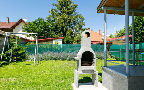 Bercsényi: Sky, Plant, Tree, Land Lot, Shade, Grass, Leisure, Real Estate, Rural Area, Landscape