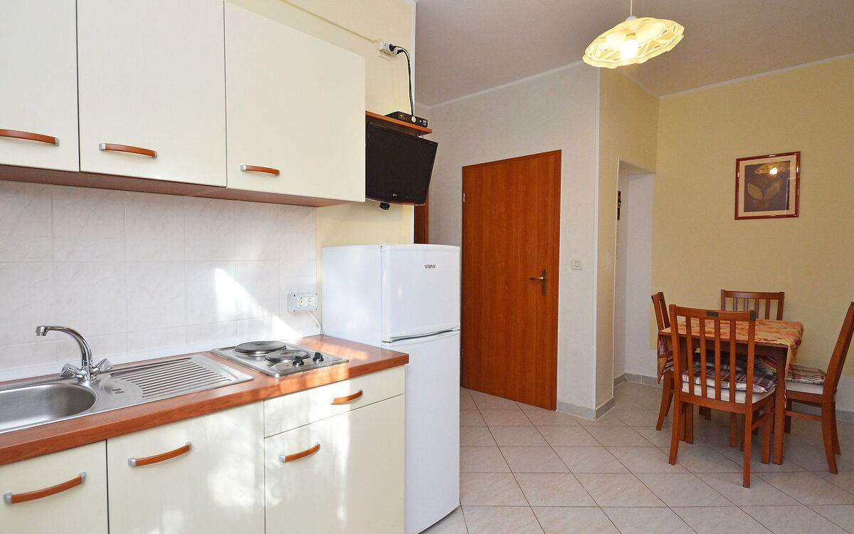 Accommodation:&nbsp;Mira 107.2