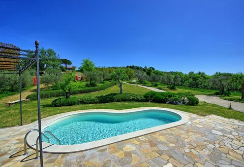 Villa Roberto: Swimming Pool, Property, Real Estate, Natural Landscape, Estate, House, Water, Home, Leisure, Building