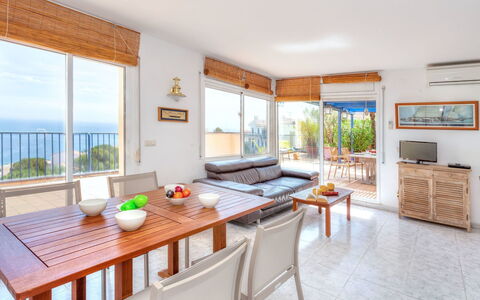 L'Olivar Ii: Furniture, Plant, Table, Property, Window, Building, Azure, Cabinetry, Countertop, Kitchen