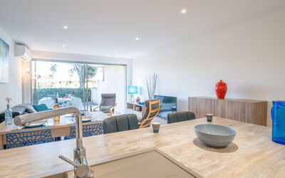 Accommodation:&nbsp;Les Louvans 111.10
