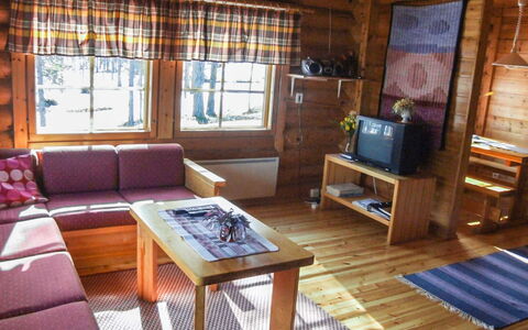 Kujalan Lomat 2: Wood, Furniture, Flooring, Floor, Interior Design, Cottage, Room, Wood Stain, Ceiling, Living Room