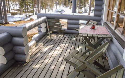 Kujalan Lomat 2: Wood, Deck, Porch, Outdoor Furniture, Hardwood, Plank, Log Cabin, Wood Stain, Chair, Patio