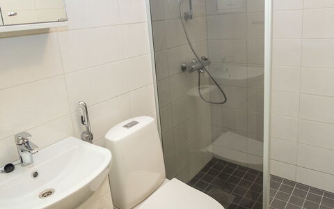 Viipusjärvi 11: Bathroom, Toilet Seat, Toilet, Plumbing Fixture, Bathroom Sink, Flooring, Wall, Floor, Interior Design, Sink