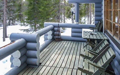 Kujalan Lomat 1: Deck, Porch, Hardwood, Log Cabin, Larch, Plank, Outdoor Furniture, Siding