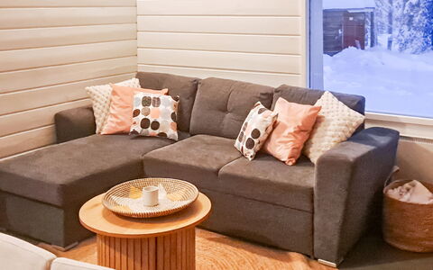 Pajalan Piilopirtti: Furniture, Flooring, Interior Design, Wood, Floor, Couch, Textile, Cushion, Table, Living Room