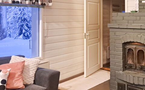 Pajalan Piilopirtti: Wood, Interior Design, Flooring, Furniture, Home, Floor, Room, Wood Stain, Ceiling, Living Room