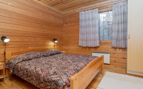 Viipusjärvi 12: Wood, Snow, Cottage, Winter, Roof, Home, Freezing, Log Cabin, Siding, Slope