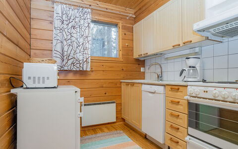 Viipusjärvi 12: Wood, Cottage, Log Cabin, Forest, Shed, Garden Buildings, Larch, Woodland, Wood Stain
