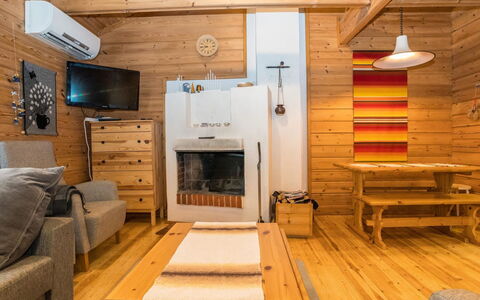 Piilola Nr 2: Wood, Snow, Cottage, Winter, Roof, Home, Freezing, Log Cabin, Siding, Slope