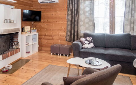 Piilola Nr 1: Furniture, Interior Design, Flooring, Wood, Floor, Room, Living Room, Couch, Ceiling, Home