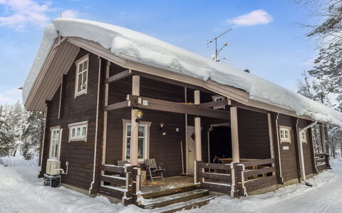 Sallanrinne B: Wood, Snow, Winter, Cottage, Freezing, Home, Log Cabin, Larch, Siding