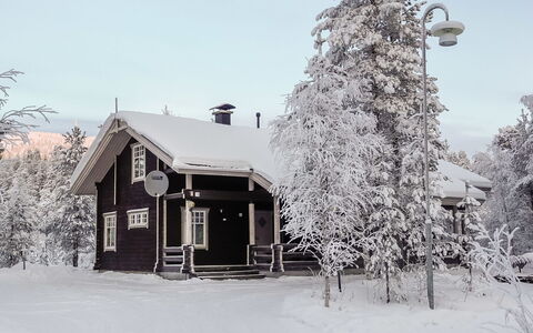 Sallanrinne B: Wood, Snow, Winter, Cottage, Freezing, Home, Log Cabin, Larch, Siding