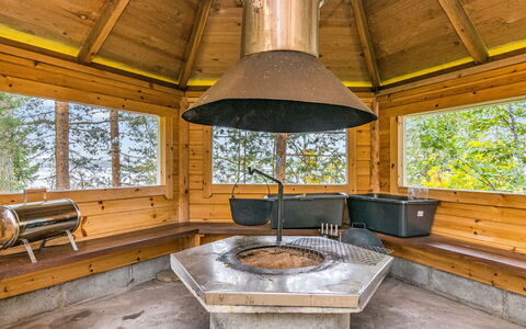 Aurinkoniemi: Wood, Snow, Winter, Cottage, Freezing, Home, Log Cabin, Larch, Siding
