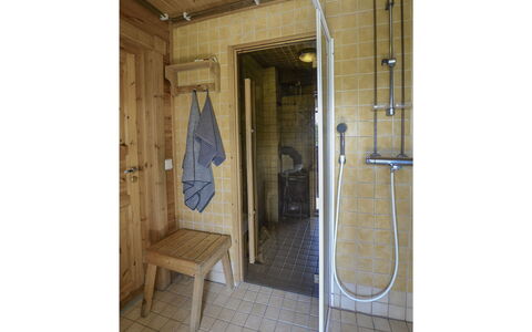 Kannelpirtti 1: Bed, Furniture, Bedroom, Interior Design, Bedding, Bed Sheet, Flooring, Wood, Floor, Room
