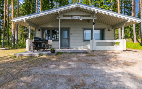 Auvola: Grass, House, Cottage, Land Lot, Home, Estate, Lawn, Siding, Farmhouse, Porch