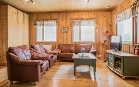 Otsola: Wood, Snow, Winter, Cottage, Freezing, Home, Log Cabin, Larch, Siding