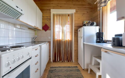 Kuusikumpu: Wood, Snow, Winter, Cottage, Freezing, Home, Log Cabin, Larch, Siding