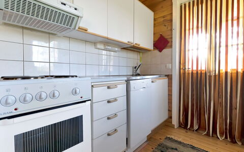 Kuusikumpu: Wood, Snow, Winter, Cottage, Freezing, Home, Log Cabin, Larch, Siding